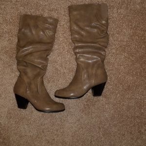 Taupe boots
